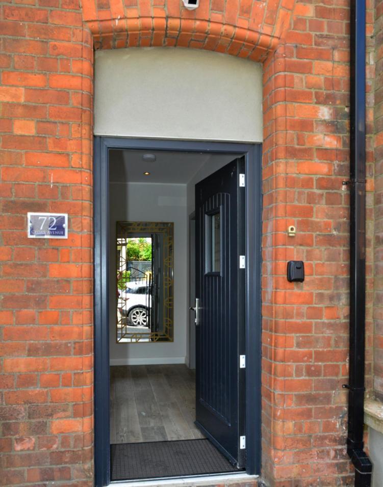 Esterville Apartments 1 And 2 Bedrooms Hot Tub Availability Belfast Bagian luar foto