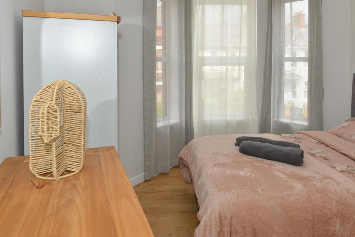 Esterville Apartments 1 And 2 Bedrooms Hot Tub Availability Belfast Bagian luar foto