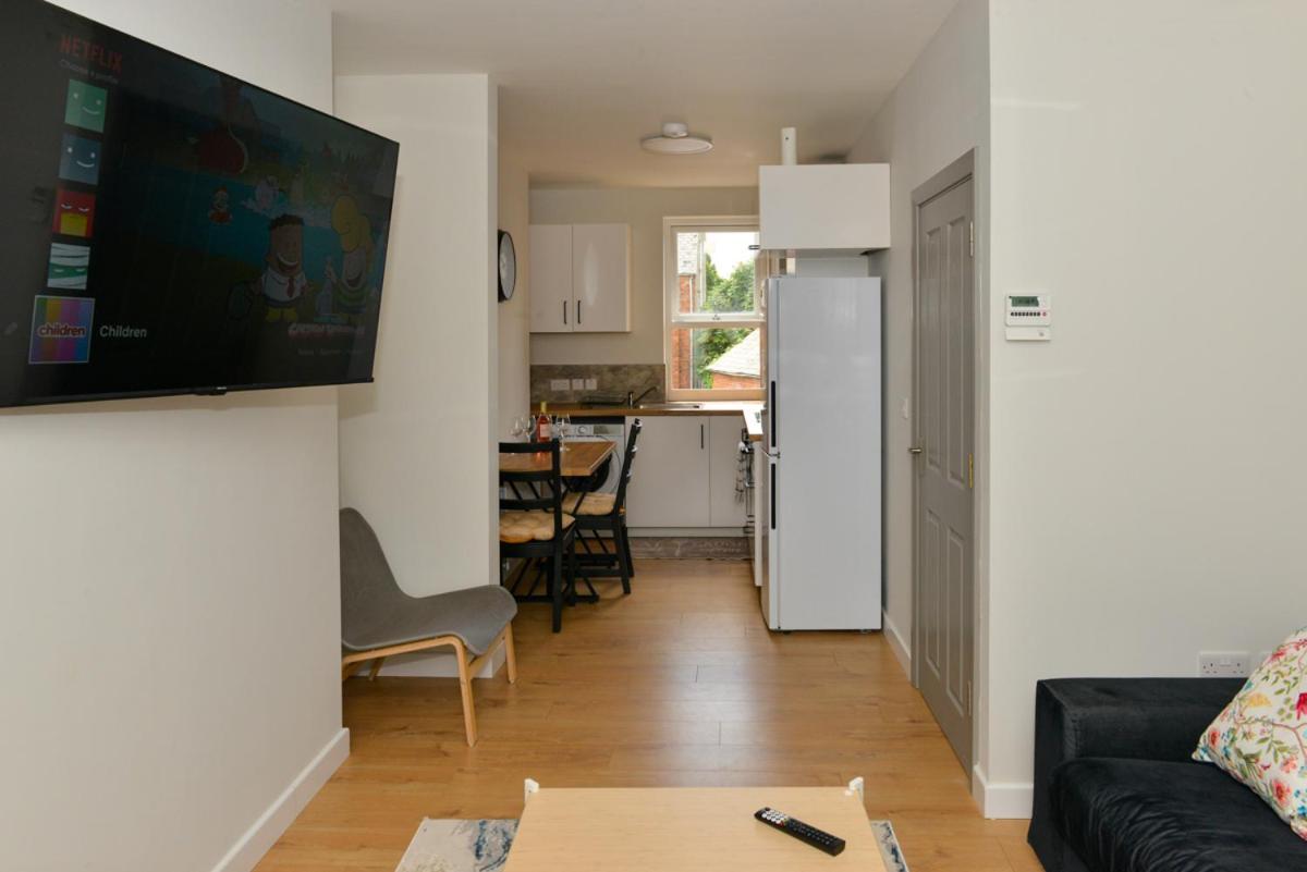 Esterville Apartments 1 And 2 Bedrooms Hot Tub Availability Belfast Bagian luar foto
