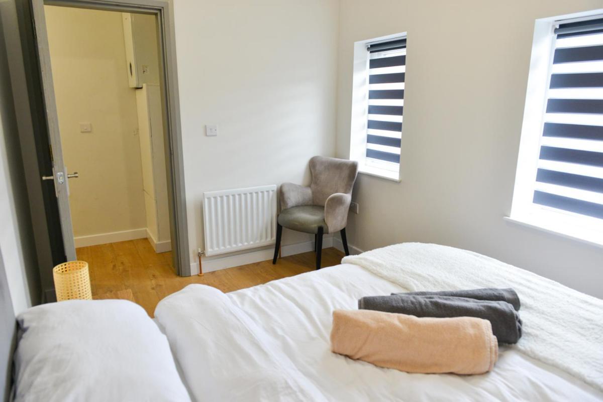 Esterville Apartments 1 And 2 Bedrooms Hot Tub Availability Belfast Bagian luar foto