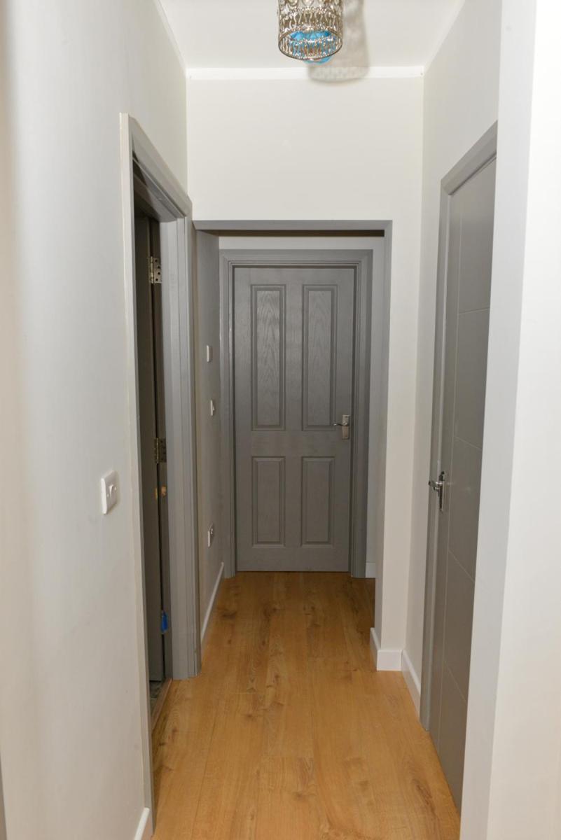 Esterville Apartments 1 And 2 Bedrooms Hot Tub Availability Belfast Bagian luar foto