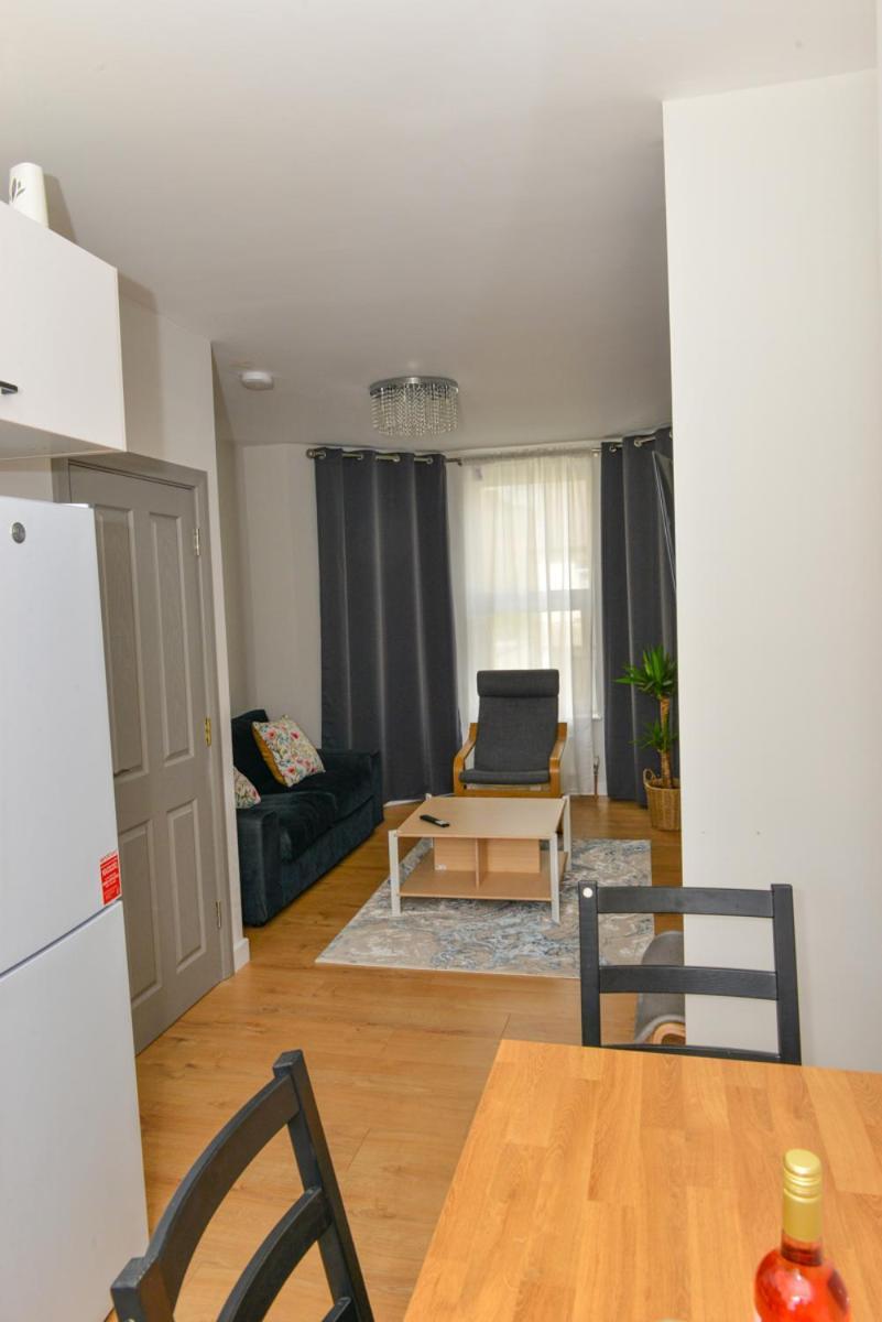 Esterville Apartments 1 And 2 Bedrooms Hot Tub Availability Belfast Bagian luar foto